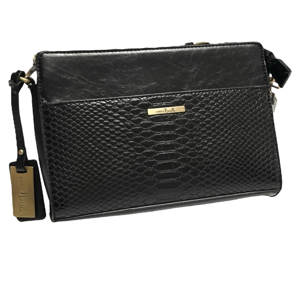 Simply Noelle Black Crossbody Bag